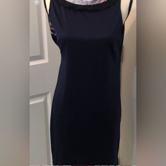 Ronni Nicole Women’s Size 10 Open Shoulder 3/4 Slv Lined Navy Printed Dress - Picture 12 of 16